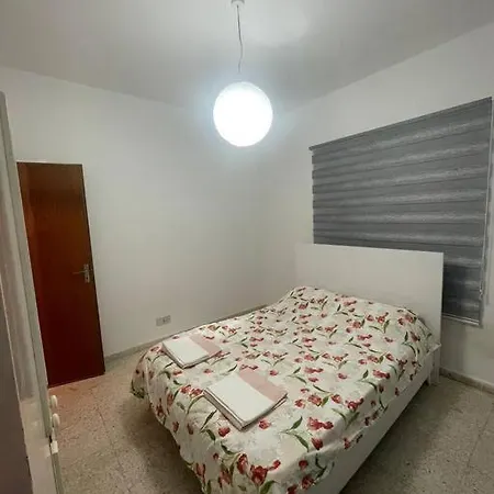 Apartment Buse's *